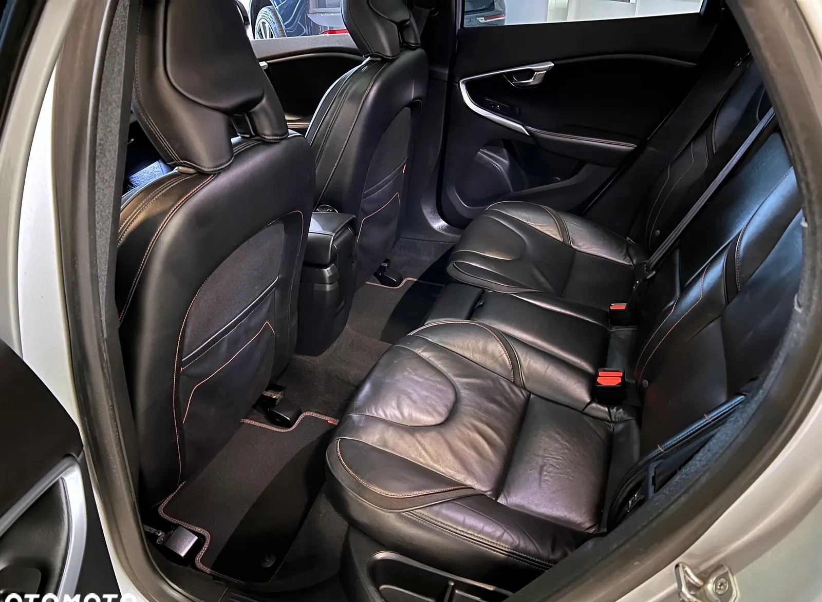 Volvo V40 cena 65000 przebieg: 186000, rok produkcji 2015 z Kazimierza Wielka małe 277